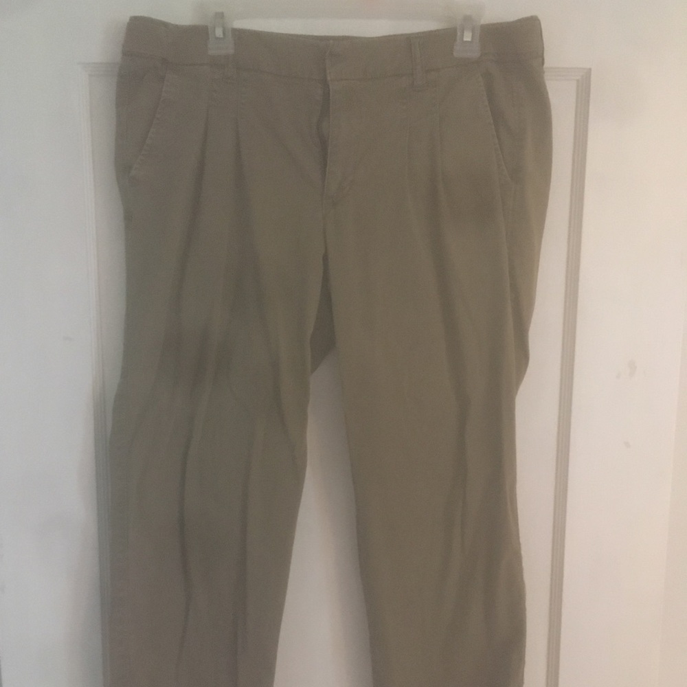 American Eagle crop pants